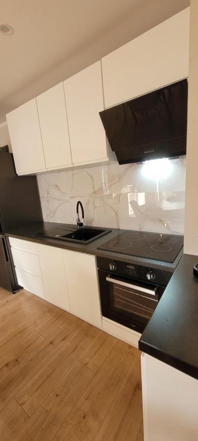 Sloneczny Apartament Z Ogrodkiem Gdańsk Exterior foto